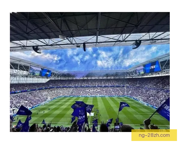 米兰欧陆研习球场运营埃弗顿站